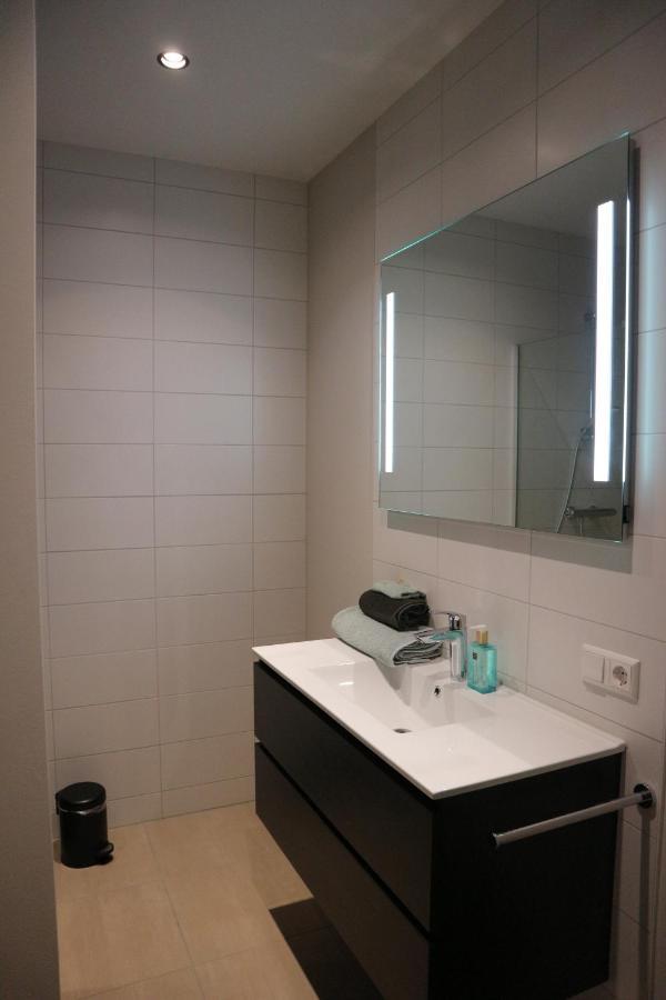 Luxe Appartement In Haven Marina Kamperland - 2 Badkamers 外观 照片